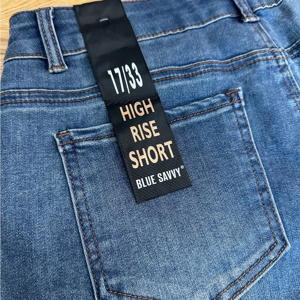 🆕 Blue Savvy High Rise Shorts Size 17/33 - Picture 4 of 6